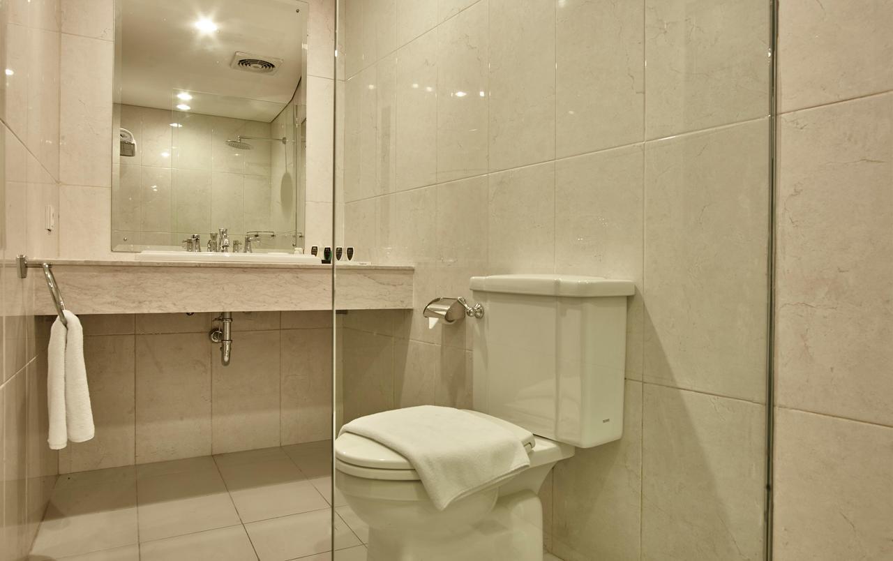 President Executive Club Hotel Cikarang Exterior photo